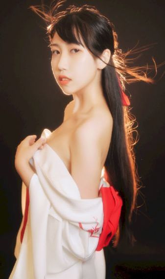 美女被爆头视频_清晰免费影视在线观看